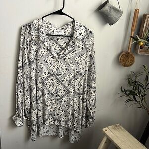 Carly Jean Los Angeles Blouse